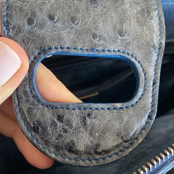 Alexander McQueen blue Novak bag - exotic ostrich leather - Picture 5 of 9